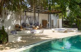 7غرفة ویلا  1000 متر مربع Jalan Umalas, اندونزی. $3,600,000