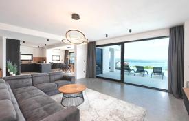8غرفة خانه  380 متر مربع Crikvenica, کرواسی. 1,400,000 €