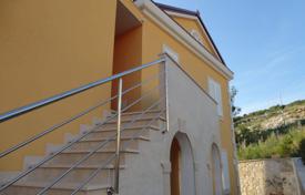 9غرفة خانه  291 متر مربع Split-Dalmatia County, کرواسی. 739,000 €