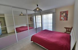 3غرفة آپارتمان  خوان-LES-پین, فرانسه. 699,000 €