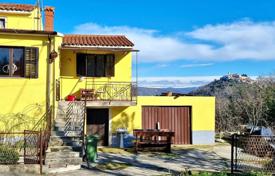 3غرفة خانه  200 متر مربع Motovun, کرواسی. 186,000 €