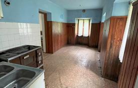 دو خانه بهم چسبیده – Tolmin, اسلوونی. 125,000 €