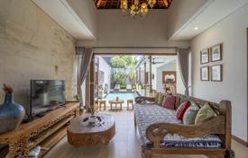 2غرفة ویلا  175 متر مربع Gianyar, اندونزی. $225,000