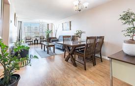 7غرفة آپارتمان  Etobicoke, کانادا. C$697,000