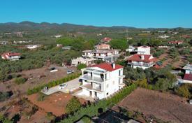 3غرفة خانه  180 متر مربع Kyparissia, یونان. 550,000 €