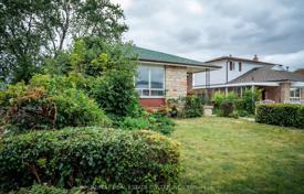 8غرفة خانه  Etobicoke, کانادا. C$1,207,000