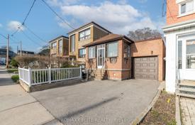 7غرفة خانه  York, کانادا. C$1,289,000