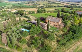 20غرفة ویلا  340 متر مربع Cortona, ایتالیا. 1,450,000 €