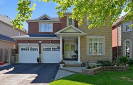 خانه  – Kingston Road, تورنتو, انتاریو,  کانادا. C$1,725,000