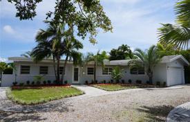 دو خانه بهم چسبیده – North Miami, فلوریدا, ایالات متحده آمریکا. $859,000