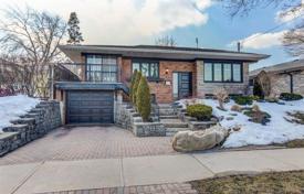 خانه  – اسکاربرو، تورنتو, تورنتو, انتاریو,  کانادا. C$1,150,000