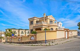 3غرفة ویلا  130 متر مربع Orihuela Costa, اسپانیا. 369,000 €