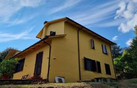 3غرفة ویلا  150 متر مربع Civitella In Val di Chiana, ایتالیا. 450,000 €