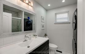10غرفة خانه  Etobicoke, کانادا. C$1,707,000