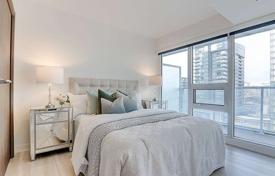 آپارتمان  – Bathurst Street, تورنتو, انتاریو,  کانادا. C$723,000