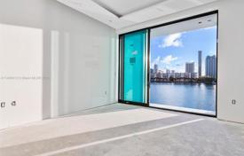 خانه  – North Miami Beach, فلوریدا, ایالات متحده آمریکا. $2,760,000