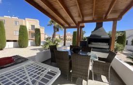 3غرفة دو خانه بهم چسبیده 245 متر مربع پارالیمنی, قبرس. 420,000 €