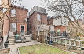  دو خانه بهم متصل – Roxton Road, تورنتو, انتاریو,  کانادا. C$1,642,000