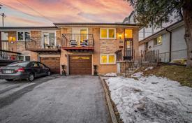 دو خانه بهم متصل – نورث یورک, تورنتو, انتاریو,  کانادا. C$1,269,000