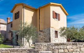 3غرفة خانه  230 متر مربع Pazin, کرواسی. 550,000 €