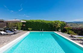 5غرفة ویلا  400 متر مربع San Casciano dei Bagni, ایتالیا. 1,330,000 €