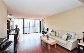 3غرفة آپارتمان  Etobicoke, کانادا. C$953,000