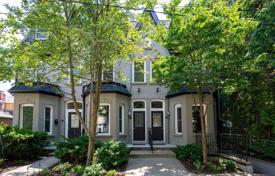 3غرفة  دو خانه بهم متصل Old Toronto, کانادا. C$1,899,000