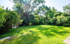 7غرفة خانه  Etobicoke, کانادا. C$1,424,000