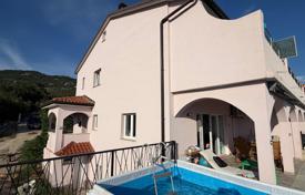 8غرفة خانه  159 متر مربع Primorje-Gorski Kotar County, کرواسی. 399,000 €