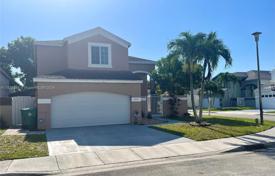 3غرفة خانه  195 متر مربع Miramar (USA), ایالات متحده آمریکا. $599,000
