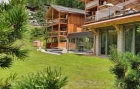 4غرفة کلبه کوهستانی  250 متر مربع Cortina d'Ampezzo, ایتالیا. Price on request