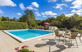 28غرفة خانه  630 متر مربع Istria County, کرواسی. 1,300,000 €