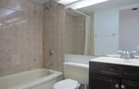 5غرفة آپارتمان  Yonge Street, کانادا. C$747,000