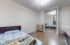 6غرفة آپارتمان  Etobicoke, کانادا. C$709,000