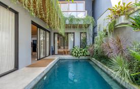 5غرفة ویلا  290 متر مربع Batu Bolong Beach, اندونزی. $274,000