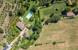 22غرفة عمارت  Arezzo, ایتالیا. 4,300,000 €