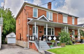  دو خانه بهم متصل – York, تورنتو, انتاریو,  کانادا. C$1,043,000