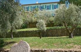 7غرفة ویلا  موگینز(فرانسه), فرانسه. 2,490,000 €