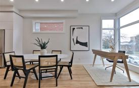 9غرفة خانه  Etobicoke, کانادا. C$2,580,000