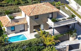 5غرفة ویلا  سنت ماکسیم, فرانسه. 1,890,000 €