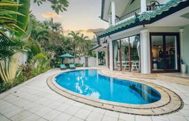 3غرفة ویلا  280 متر مربع Karangasem District, اندونزی. $350,000