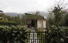 دو خانه بهم چسبیده – Zelenika, هرتسگ نووی, مونته نگرو. 80,000 €