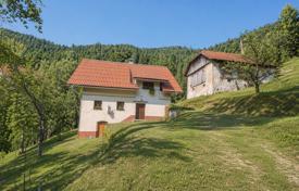 2غرفة دو خانه بهم چسبیده 120 متر مربع Idrija, اسلوونی. 309,000 €
