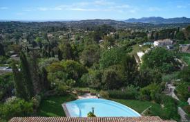 7غرفة ویلا  موگینز(فرانسه), فرانسه. 2,990,000 €
