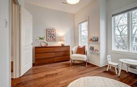 11غرفة  دو خانه بهم متصل Old Toronto, کانادا. C$1,783,000