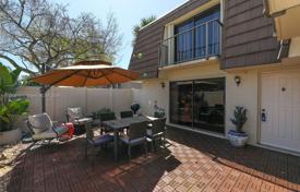 2غرفة  دو خانه بهم متصل 115 متر مربع West Palm Beach, ایالات متحده آمریکا. $350,000