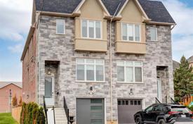 4غرفة  دو خانه بهم متصل Etobicoke, کانادا. C$1,854,000