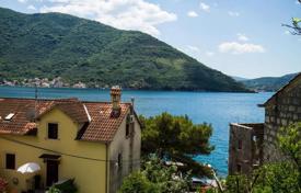 3غرفة خانه  136 متر مربع Perast, مونته نگرو. 880,000 €