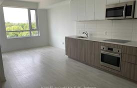 5غرفة آپارتمان  Saint Clair Avenue West, کانادا. C$954,000