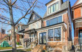 خانه  – Old Toronto, تورنتو, انتاریو,  کانادا. C$1,443,000